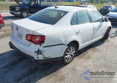 2010 Volkswagen Jetta Se/Sel из США, поврежденный, VIN 3VWRZ7AJ5AM071106